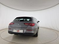 Usado Mercedes CLA180 Shooting Brake Executive 116 CV (85 kW) 2023 Gris Familiar