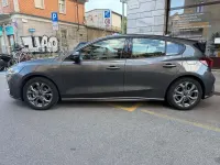 Begagnad Ford Focus ST-Line 125 HK (91 kW) 2022 Grå Sedan