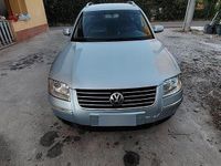 Usata VW Passat 130 CV (95 kW) 2002 Grigio Station wagon