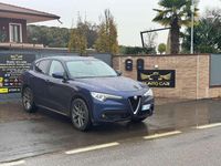 Usata Alfa Romeo Stelvio Super 209 CV (153 kW) 2017 Blu/azzurro SUV