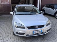Usata Ford Focus S 90 CV (66 kW) 2007 Grigio Station wagon