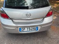Usata Opel Astra Cosmo 101 CV (74 kW) 2008 Argento Berlina