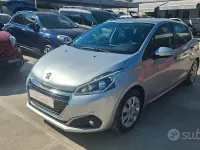 Usata Peugeot 208 68 CV (50 kW) 2016 Grigio Utilitaria