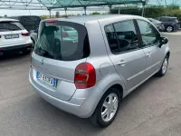 Usata Renault Modus Dynamique 101 CV (74 kW) 2009 Argento Monovolume
