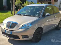 Usado Lancia Ypsilon 60 HP (44 kW) 2009 Citadino