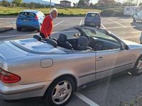 Usata Mercedes CLK200 192 CV (141 kW) 1998 Argento Cabrio