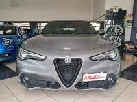 Käytetty Alfa Romeo Stelvio Veloce 210 HP (154 kW) 2021 Harmaa Katumaasturi