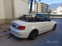 Usata BMW 118 143 CV (105 kW) 2010 Bianco Utilitaria
