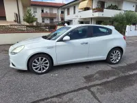 Usata Alfa Romeo Giulietta Progression 105 CV (77 kW) 2013 Bianco Utilitaria