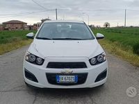 Usata Chevrolet Aveo 86 CV (63 kW) 2011 Bianco Berlina