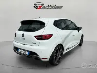 Usata Renault Clio IV Trophy 220 CV (161 kW) 2016 Bianco Berlina