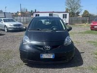 Usata Toyota Aygo 68 CV (50 kW) 2007 Nero Utilitaria