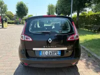 Usata Renault Scénic III Luxe 110 CV (80 kW) 2010 Nero Monovolume