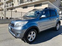 Usata Daihatsu Terios 105 CV (77 kW) 2010 Grigio SUV