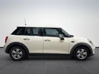 Usata Mini ONE 102 CV (75 kW) 2017 Alpine white Utilitaria