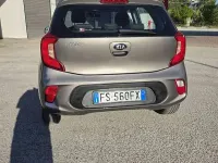 Usata Kia Picanto Active 65 CV (47 kW) 2018 Utilitaria