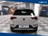 Usata VW T-Roc Life 150 CV (110 kW) 2023 Grigio SUV