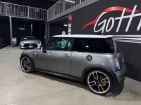 Usata Mini Cooper S 170 CV (125 kW) 2006 Grigio Utilitaria