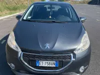 Usata Peugeot 208 Business-Line 68 CV (50 kW) 2013 Grigio Utilitaria