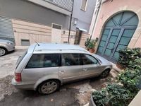 Usata VW Passat Highline 130 CV (95 kW) 2004 Grigio Station wagon