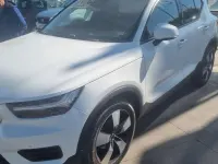 Usata Volvo XC40 Momentum 150 CV (110 kW) 2019 Bianco SUV