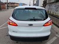 Usata Ford Focus 116 CV (85 kW) 2012 Bianco Station wagon