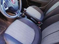 Usata Fiat Punto Easy 77 CV (56 kW) 2015 Utilitaria