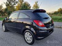 Usata Opel Corsa 80 CV (58 kW) 2007 Nero Utilitaria