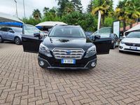 Usata Subaru Outback Style 150 CV (110 kW) 2015 Blu Station wagon