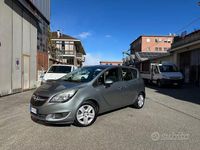 Usata Opel Meriva Design Edition 120 CV (88 kW) 2014 Grigio Monovolume