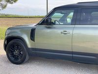 Usata Land Rover Defender 241 CV (177 kW) 2020 Verde SUV