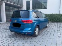 Gebraucht VW Touran Business 150 PS (110 kW) 2020 Blau Van / Kleinbus