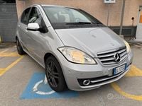 Usata Mercedes A180 Avantgarde 109 CV (80 kW) 2010 Grigio Berlina