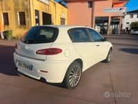 usata Alfa Romeo 147 147 1.9 JTD (120) 5 porte Black Line