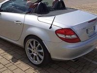 Usata Mercedes SLK350 272 CV (200 kW) 2008 Argento Cabrio