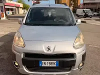 Usata Peugeot Partner Tepee 92 CV (67 kW) 2013 Grigio Monovolume