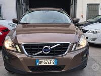 Usata Volvo XC60 Kinetic 163 CV (119 kW) 2009 Marrone SUV