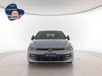Usata VW Golf VIII Edition 116 CV (85 kW) 2024 Crystal ice blue metallizzato Berlina