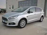 Usata Ford S-MAX Business Edition 150 CV (110 kW) 2017 Grigio Monovolume