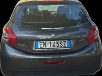 Usata Peugeot 208 Allure 68 CV (50 kW) 2012 Grigio Utilitaria