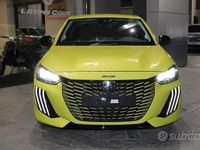 Usata Peugeot 208 Allure 101 CV (74 kW) 2024 Verde Utilitaria