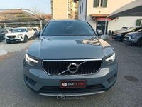 Usata Volvo XC40 Momentum 163 CV (119 kW) 2022 Grigio SUV