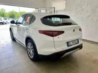 Usata Alfa Romeo Stelvio Business 190 CV (139 kW) 2022 Bianco SUV
