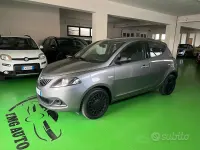 Usata Lancia Ypsilon Silver 69 CV (50 kW) 2023 Grigio Utilitaria
