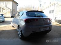 Usata Alfa Romeo Giulietta Business 105 CV (77 kW) 2013 Bianco Berlina
