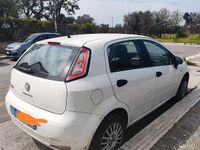 Usata Fiat Punto Pop 77 CV (56 kW) 2012 Bianco Utilitaria