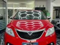 Usata Lancia Ypsilon Gold 69 CV (50 kW) 2018 Rosso Utilitaria