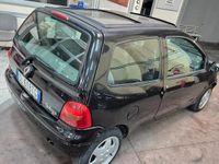 Usata Renault Twingo 58 CV (42 kW) 2005 Nero Utilitaria
