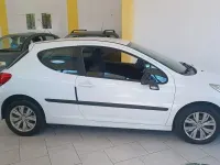 Usata Peugeot 207 68 CV (50 kW) 2011 Bianco Berlina