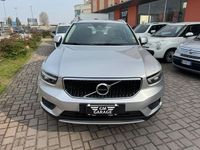 Usata Volvo XC40 Momentum 2018 Argento SUV
